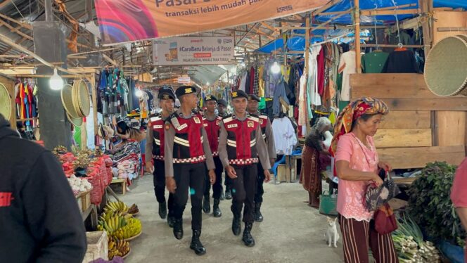 
					Sat Samapta Polres Tana Toraja gelar Patroli Kamtibmas, Sabtu (19/4/2025). Foto: Istimewa