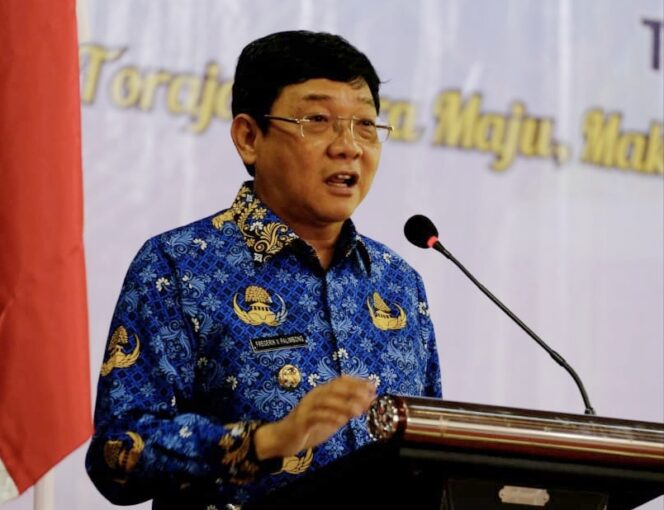 
					Bupati Toraja Utara, Frederik Victor Palimbong saat pemaparan pada kegiatan Musrenbang RPJMD Tahun 2025 - 2029, di Misiliana Hotel Senin (26/5/2025). Foto: Istimewa/Vressnews