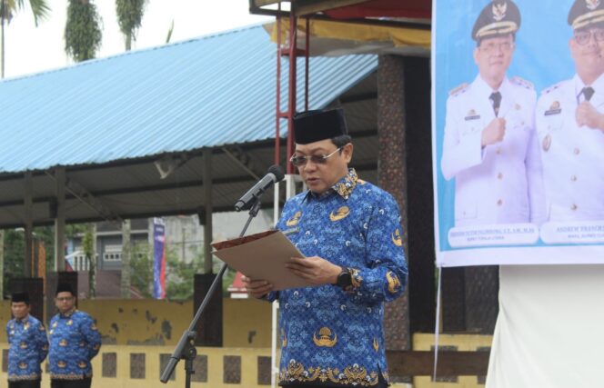 
					Bupati Toraja Utara, Frederik Victor Palimbong saat sambutan pada Upacara Peringatan Hari Kebangkitan Nasional di Lapangan Bakti Rantepao, Senin (26/5/2025). Foto: Istimewa/Vressnews