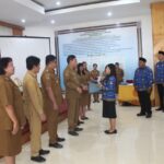 Serahkan SK CPNS Formasi 2024, Bupati Toraja Utara Tekankan Nilai BerAKHLAK IMG-20250602-WA0071