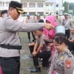 AKBP Stephanus Luckyto Pimpin Upacara Kenaikan Pangkat 15 Personel Polres Toraja Utara IMG-20250702-WA0048