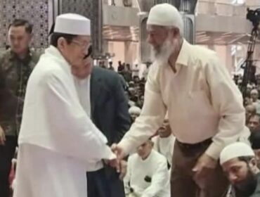 Menteri Agama, Prof. Dr. Nasaruddin Umar, MA bersalaman dengan Zakir Naik (tokoh intoleran dari India). sumber: IG pdt Yerry Pattinasarani