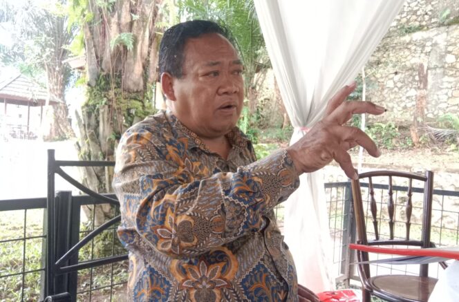 
					Anthonius Tulak, salah satu kuasa hukum YPL-PGRI. Foto: Istimewa