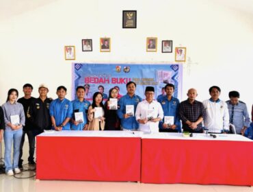 Lounching Buku 