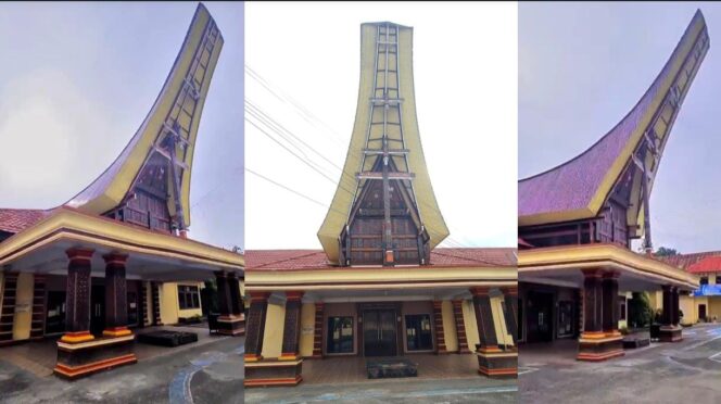 
					Foto kolase tampilan Arsitektur Tongkonan (Longa) di Mapolres Tana Toraja. Dok: Istimewa