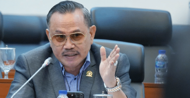 
					Irjen Pol (Purn) Frederik Kalalembang, Anggota Komisi III DPR RI. Foto: Istimewa