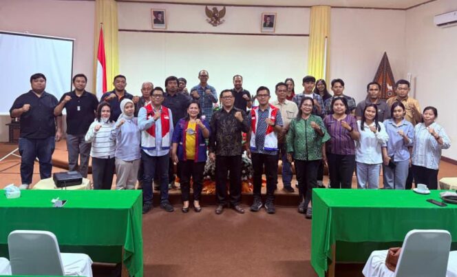 
					Koordinasi kesiapsiagaan Satgas Nataru bersama Pemerintah Daerah dan Aparat Penegak Hukum (APH) di Kabupaten Tana Toraja dan Toraja Utara, pada Minggu (30/11/2025) kemarin. Foto: Istimewa