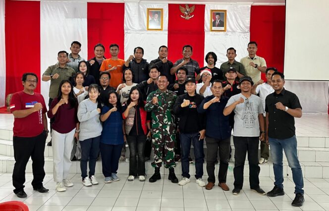 
					Kegiatan coffee morning Kodim bersama media di Aula Makodim 1414 Tator, Selasa (23/12/2025). Foto: Istimewa