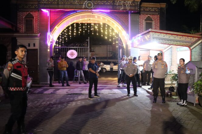 
					Pengamanan Natal dan Tahun Baru di Tana Toraja. Foto: Istimewa