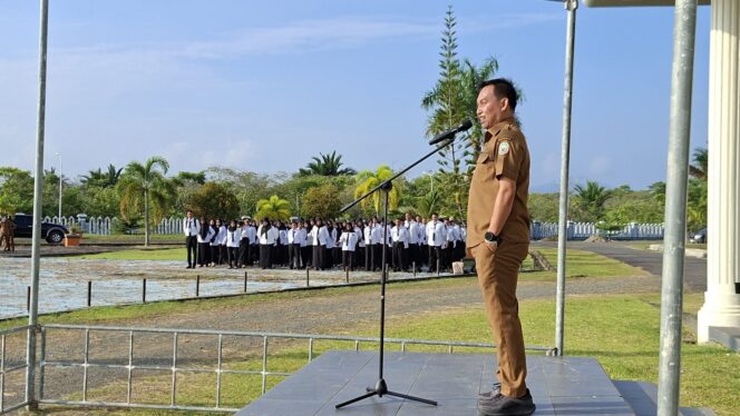 
					Sekda Halmahera Timur Tegaskan PNS Yang Malas Dan Terlibat Kasus Narkoba Akan Segera Dipecat
