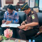 Bupati Halmahera Timur Teken MOU Dengan Kepala Kejaksaan Tinggi Maluku Utara IMG-20260213-WA0095