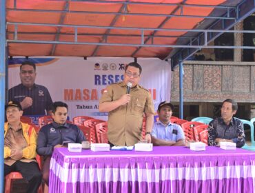 Yosia Rinto Kadang, Anggota DPRD Provinsi Sulsel saat Reses di Lembang Landorundun, Toraja Utara. Foto: Istimewa