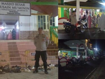 Personil Polsek Sesean, Polres Toraja Utara gelar pengamanan Ibadah Salat Taraweh di Masjid Husain Mu'minin. Foto: Istimewa