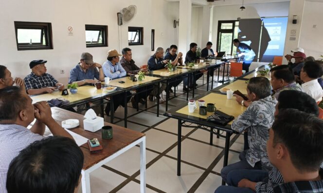 
					Rapat Pembentukan Panitia DOB Luwu Raya sebagai bentuk mendukung DOB Luwu Raya. Foto: Istimewa