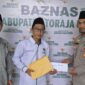 Polres Toraja Utara serahkan Zakat Fitrah dan Infaq personel kepada Baznas Toraja Utara. Foto: Istimewa