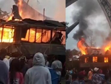Satu unit rumah panggung di Awan Rantekarua terbakar, Minggu sore (12/4/2026). Foto: Istimewa