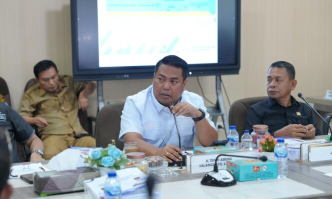 
					Yosia Rinto Kadang, Anggota DPRD Provinsi Sulsel. Foto: Istimewa