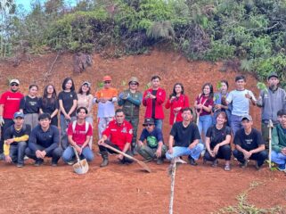 GMNI Toraja Utara melaksanakan kegiatan penanaman pohon di Kapalapitu, Jumat (17/4/2026). Foto: Istimewa