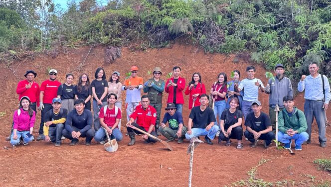
					GMNI Toraja Utara melaksanakan kegiatan penanaman pohon di Kapalapitu, Jumat (17/4/2026). Foto: Istimewa