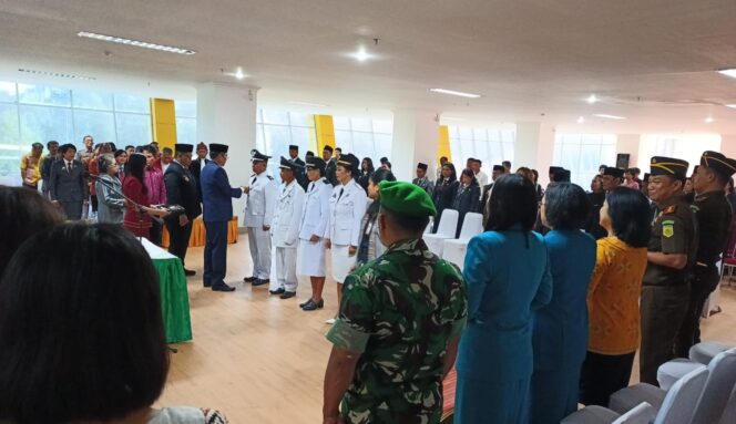 
					Pelantikan Camat dan Lurah di Toraja Utara, di Ruang Pola Kantor Bupati pada Kamis (23/4/2026). Foto: Istimewa