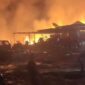 Kebakaran di Pasar Agro Sumillan, Kecamatan Alla, Enrekang, pada Rabu (13/5/2026) dini hari. Foto: Istimewa