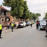 Puluhan Personel Polres Tana Toraja Laksanakan Pengamanan Ibadah Peringatan Kenaikan Yesus Kristus IMG-20260514-WA0067