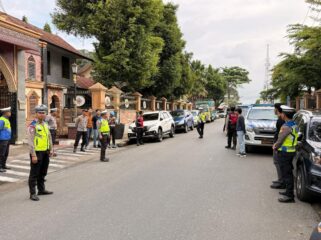Polres Tana Toraja gelar pengamanan Ibadah Peringatan Kenaikan Yesus Kristus di Kota Makale. Foto: Istimewa
