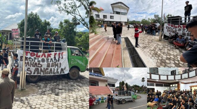 
					Massa aksi demo tolak proyek geothermal di Sangalla'. Foto: Istimewa