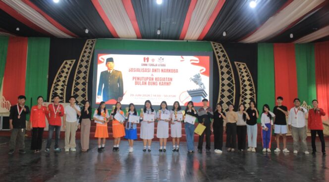 
					Penutupan rangkaian Bulan Bung Karno 2026 yang digelar GMNI Toraja Utara. Foto: Istimewa
