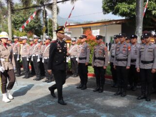 Suasana Upacara HUT Bhayangkara ke 80 di Polres Tana Toraja. Foto: Istimewa