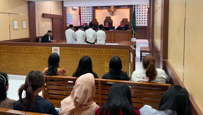 
					Sidang pembacaan putusan kasus Narkoba yang viral di Toraja. Foto: Istimewa