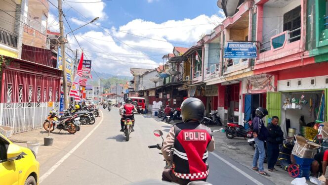 
					Patroli Dialogis Unit Turjawali Patroli Presisi Sat Samapta Polres Toraja Utara. Foto: Istimewa
