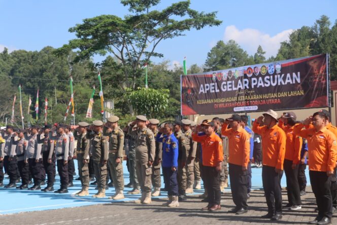 
					Apel Gelar Pasukan Siaga Karhutla di Toraja Utara. Foto: Istimewa