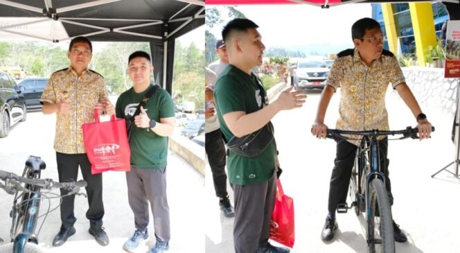
					Bupati Toraja Utara Frederik Victor Palimbong saat mencoba Sepeda Listrik E-Bike Polygon. Foto: Istimewa