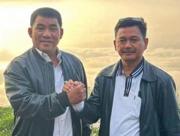 Ketua Umum PMTI Mayjen TNI (Purn) Yulius Selvanus Lumbaa periode 2026 - 2031 (kiri) bersama Dating Palembangan. Foto: Istimewa