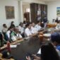 Bupati Toraja Utara, Frederik Victor Palimbong, memimpin rapat bersama jajaran Dinas Pertanian. Foto: Istimewa