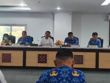 Konferensi pers terkait hasil uji laboratorium dugaan keracunan MBG di Toraja Utara. Foto: Istimewa