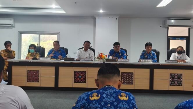 
					Konferensi pers terkait hasil uji laboratorium dugaan keracunan MBG di Toraja Utara. Foto: Istimewa