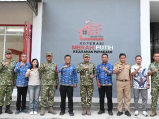 Danrem 141/Toddupuli Kolonel TNI Robinson Tallupadang kunjungi Koperasi Desa Merah Putih. Foto: Istimewa